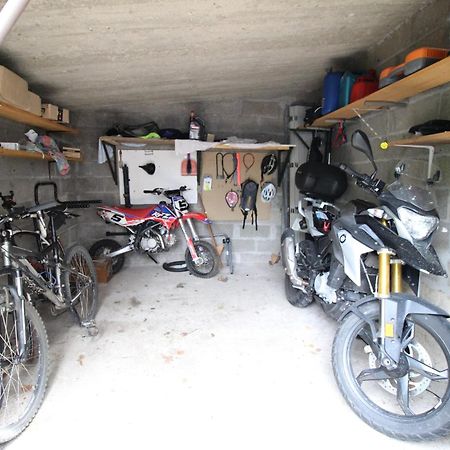 3 Chambres - Tres Grand Jardin Privee - Terrasse Privee - Garage Velo Et Moto - Parking Voiture Privee Dans La Propriete - Gere Par Presta-Zen'Services Thierville-sur-Meuse Exterior photo